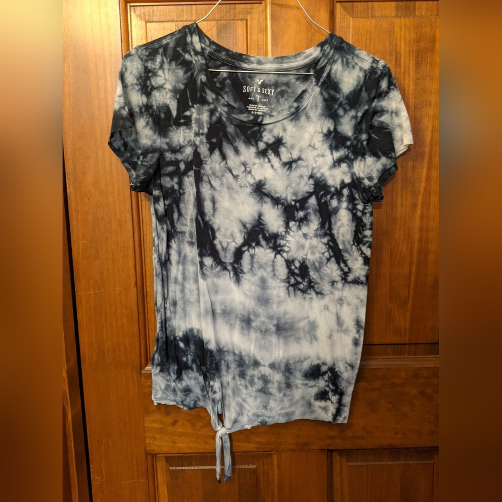 American Eagle soft & sexy T